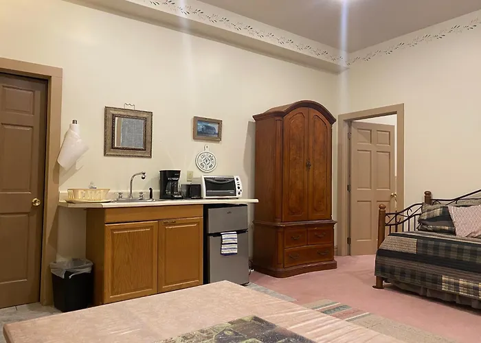 Oak Valley Inn And Suites