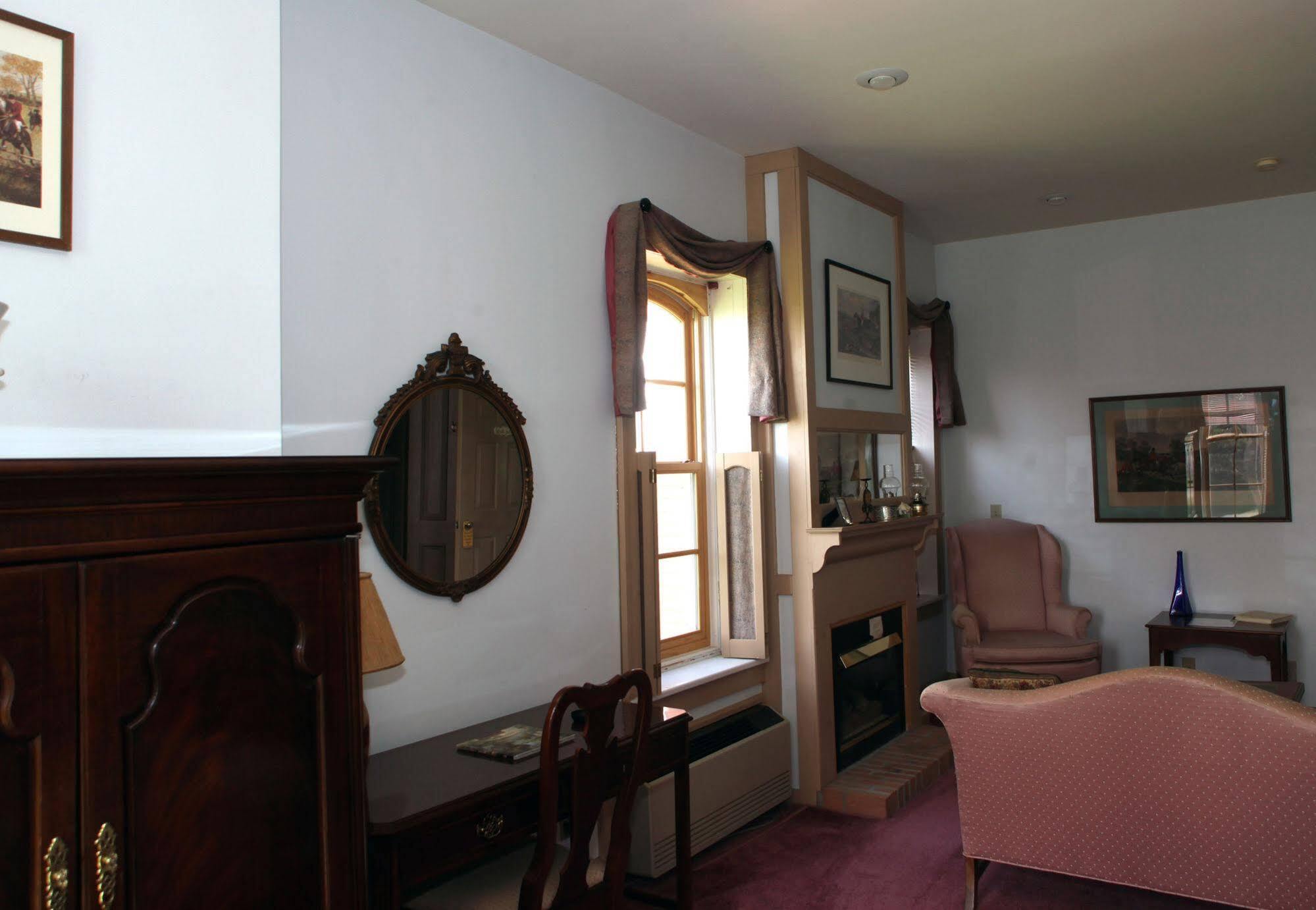 Oak Valley And Bed and breakfast 4*